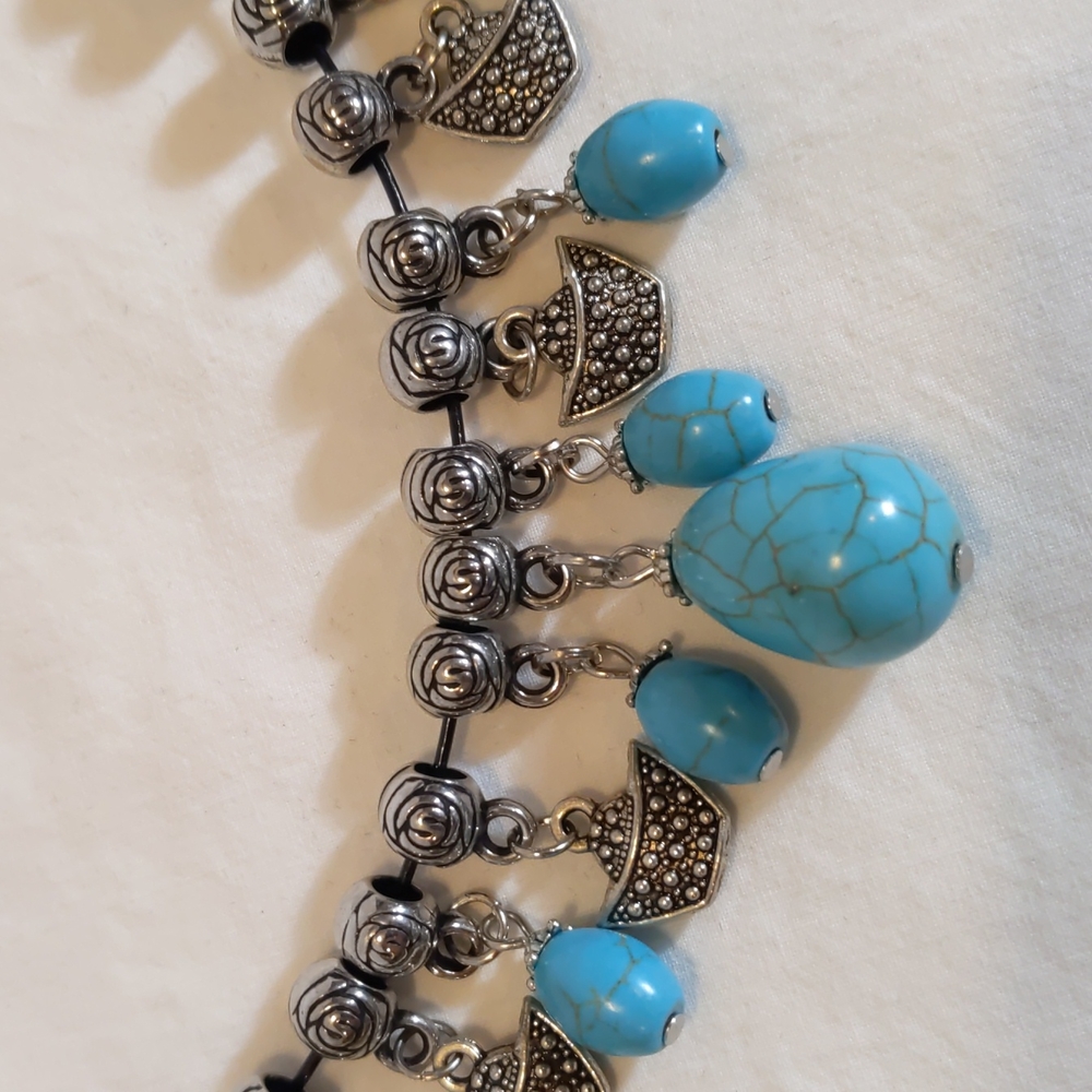 Necklace Silver Charms Turquoise Silver Beads Flowing Wire